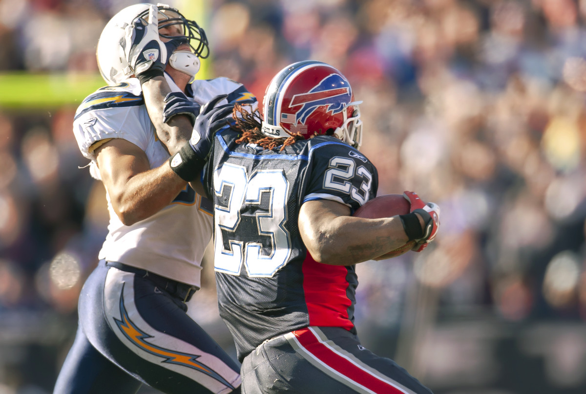 In Buffalo, and later in Seattle, Lynch's outreach was pure nastiness. 